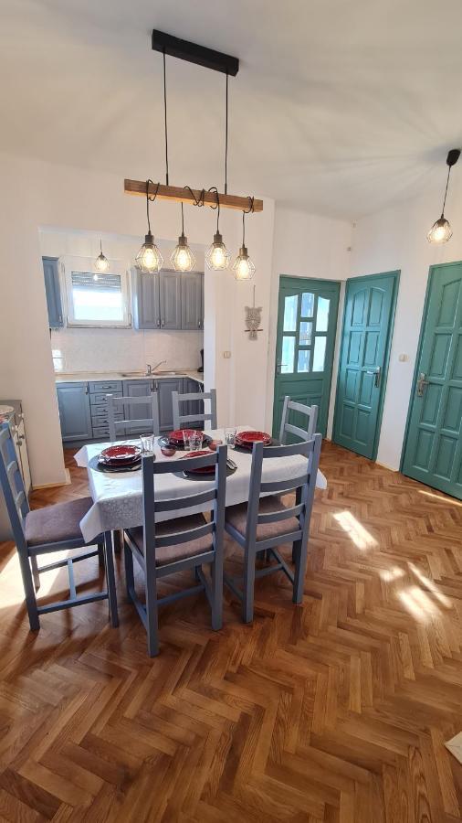 Mohács Ri-Jo Apartman מראה חיצוני תמונה